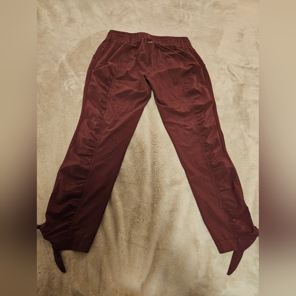 Prana Maroon Hiking Pants - Picture 9 of 10